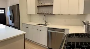 Modern 3BR,2BA Apartment in Jersey City, Easy Access, 40 min to Manhattan - Image 3