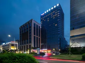 Kyriad Marvelous Hotel Zhongshan South District Convention Center - Image 3