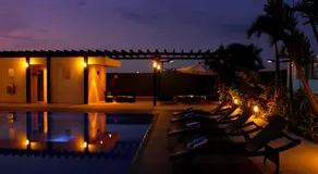 Hotel Trinitarias Suites - Image 3