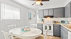 Beachy Getaway - Cozy and Secluded Lodge Home - Image 3