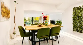 Spacious 4BR & 1LR Villa for Families & Groups - Image 5
