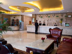 Vienna Hotel Shenzhen Pinghu Center Metro Station - Image 5
