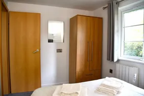 Beautiful Ilfracombe Apartment 2 Bedrooms - Image 5