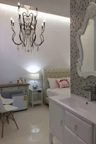 Flamingo Villa - Image 2