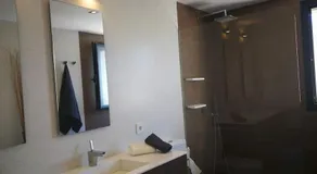 Precioso chalet vanguardista - Image 2