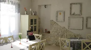 Residenza Dutzu-Boutique Hotel - Image 3