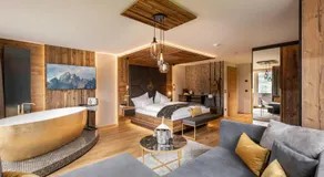 Hotel Waldfriede - Der Logenplatz im Zillertal - Image 2