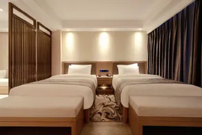 Borrman Hotel Guiyang Guanshanhu International Conference Center Metro Station - Image 4