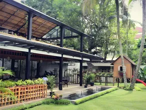 Beehive Boutique Hotel - Image 4