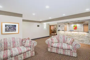 Super 8 by Wyndham Knoxville - Image 2