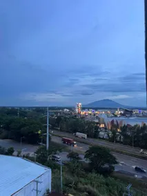 Stylish Stay @ Azure North Mall|Airport|Pool|Clark - Image 4