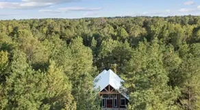 Crimson Creek Secluded CabinHot TubPet-Friendly - Image 1
