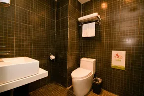 Xi'an Lange Hotel (Chang'an District Weiqu Street Central School Aerospace City Subway Station) - Image 4