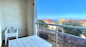 APPARTEMENT ILE ROUSSE VUE MER 5mn PLAGE - Image 3