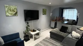 Stylish Darlington Townhouse Near A1 A66 & A19 Breakfast - Image 2