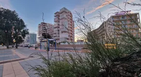 Incredible seafront with sunrise and sunset views - Image 4