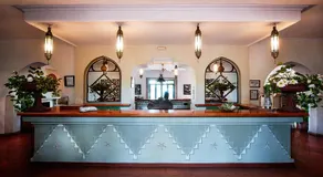 Hurricane Beach Hotel - Image 4