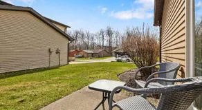 Cozy 2BR - Condo -Near Zoo - Fast WiFi -Garage - Image 3