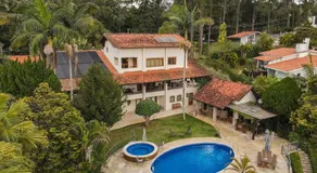 Refúgio de Alto Padrão na Granja Viana - Image 4