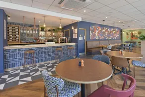 Travelodge Manchester Ancoats - Image 2