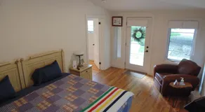 Carriage House On Kent - Image 5