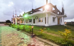 The Gharana Hotel and Resort - Image 2