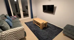 Spacious 3 bedroom house with games room - Image 2