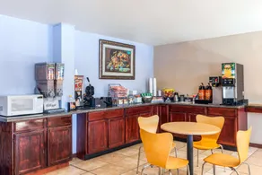 Knights Inn Memphis at Macon Cove - Image 2