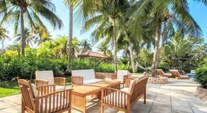 SWAYING PALM BEACH HOUSE Walk to Beach , Marina, Port, las Olas - Image 4