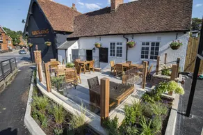 Kings Arms Hotel - Image 5