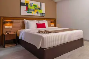 Luxury 1 Bedroom Superior Room AN55B - Image 3