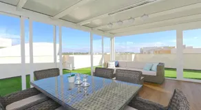Moura Praia, avec terrasse privée sur le toit situé dans le port de plaisance - Image 4