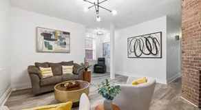 2 Bedroom Apt Stylish Modern And Convenient - Image 2