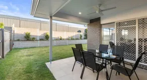 Relax Ready 4BR Near Bayside and Shops Workspace - Image 4
