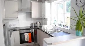 Ash House - Image 2