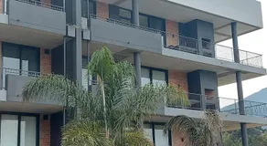 308 The Meadows Luxury Deluxe - Image 4
