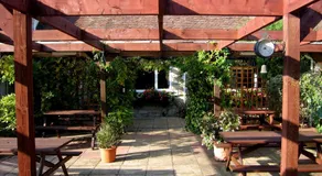 The Pelican Inn - Image 5