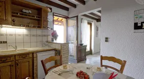 Gîte spacieux avec terrasse et jardin à Saint-Christo-en-Jarez - Image 3