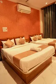 Hotel Grand - Image 4