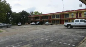 Cottonwood Inn - Image 3