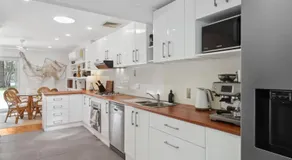 Cosy Creekside - Image 2