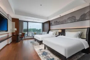 Mineral Romance Resort Hotel - Image 2