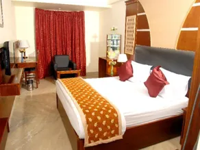 Hotel Raj - Image 2