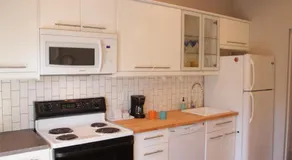 Modern Homestead Guest House - Image 4