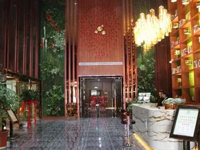 Qinyuan Zhixuan Hot Spring Hotel - Image 4