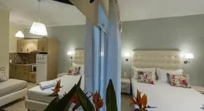 Kefalas Apartments - Image 2
