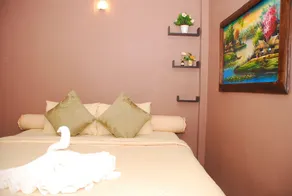 Cozy Resort - Image 2