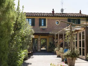 Farmhouse in Tuscany with Pool & Near Pisa - Image 5