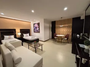 Road Haus The Manny Pacquiao Hotel - Image 3