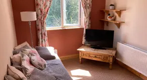 little lodge - Image 2